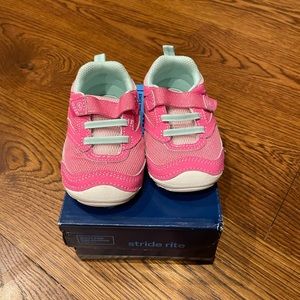 Stride Rite girls tennis shoes